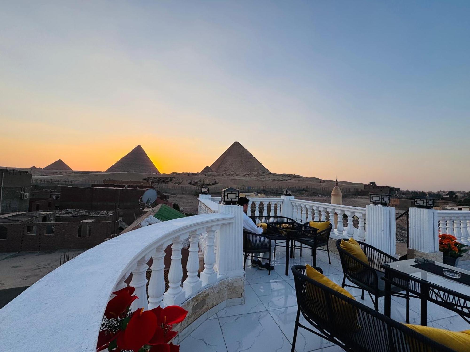 New Scarab Pyramids View Hotell Kafret el-Gabal Exteriör bild