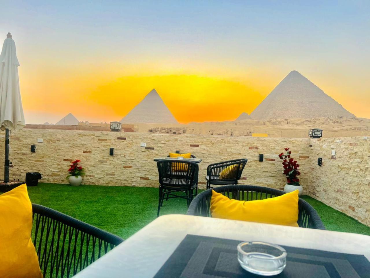 New Scarab Pyramids View Hotell Kafret el-Gabal Exteriör bild