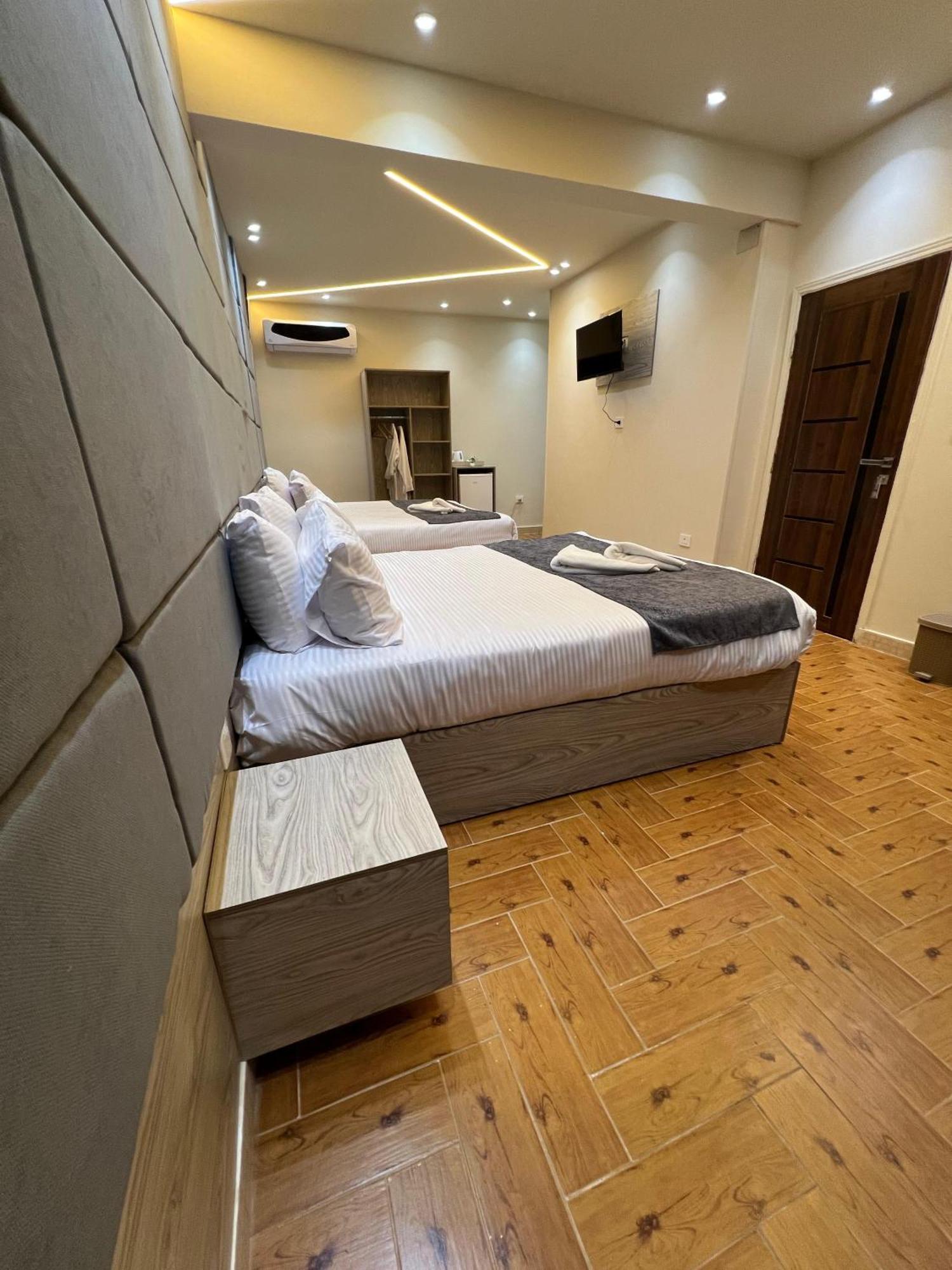 New Scarab Pyramids View Hotell Kafret el-Gabal Exteriör bild
