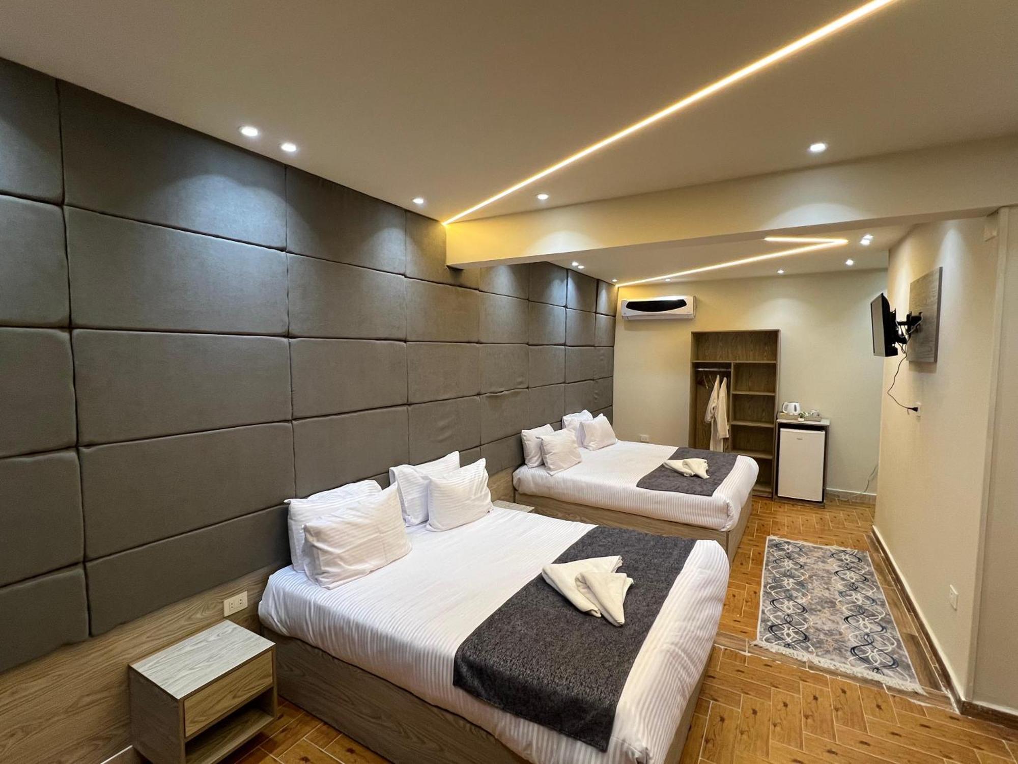 New Scarab Pyramids View Hotell Kafret el-Gabal Exteriör bild
