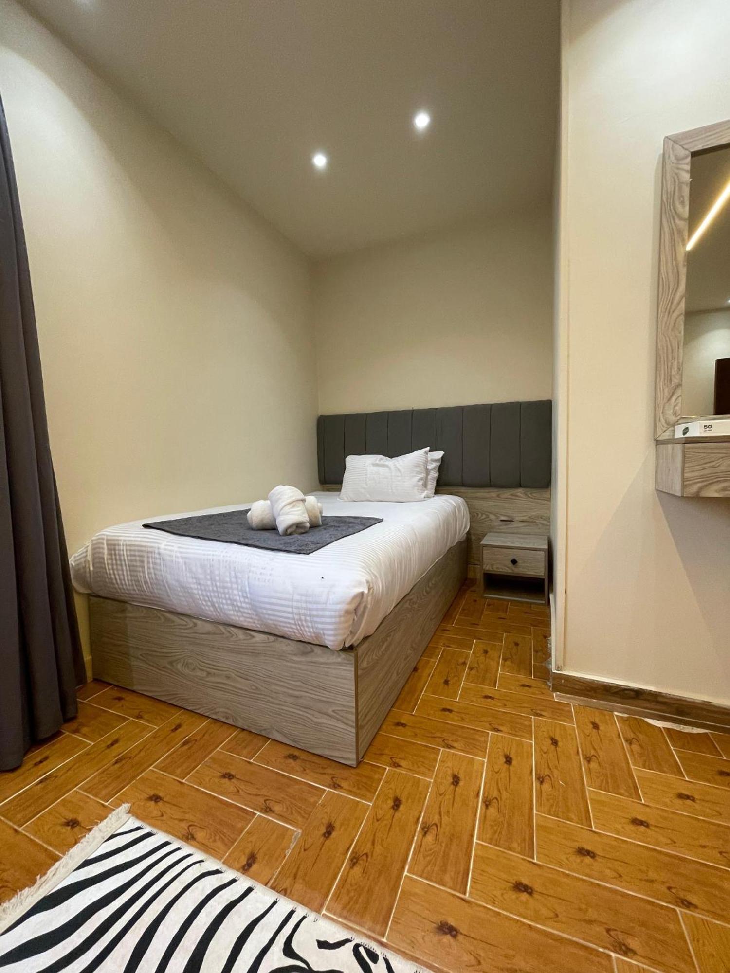 New Scarab Pyramids View Hotell Kafret el-Gabal Exteriör bild